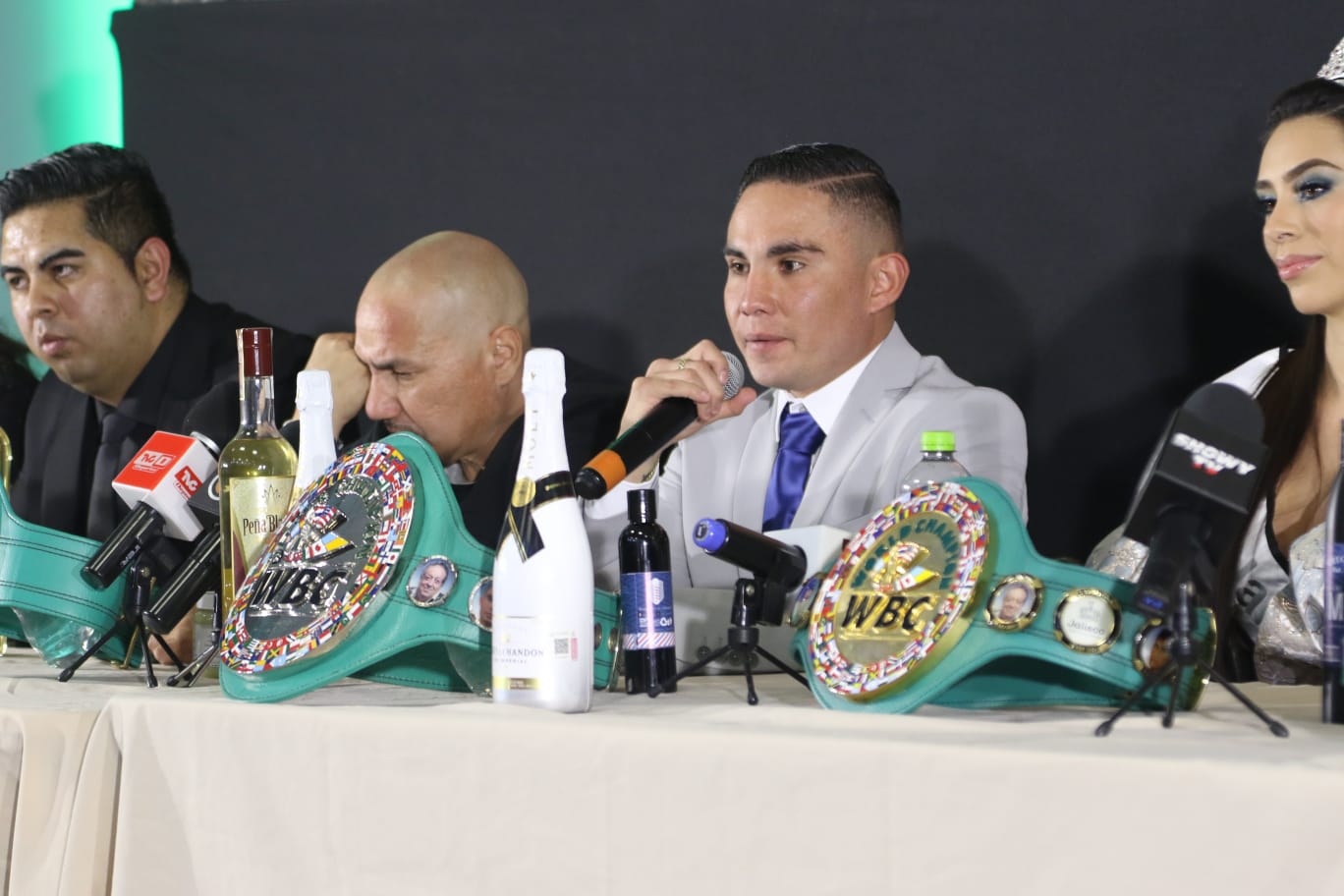 «EL ELEGANTE» MARTÍNEZ EN JESÚS MARÍA, JALISCO: DARIUS BOXING PROMOTIONS