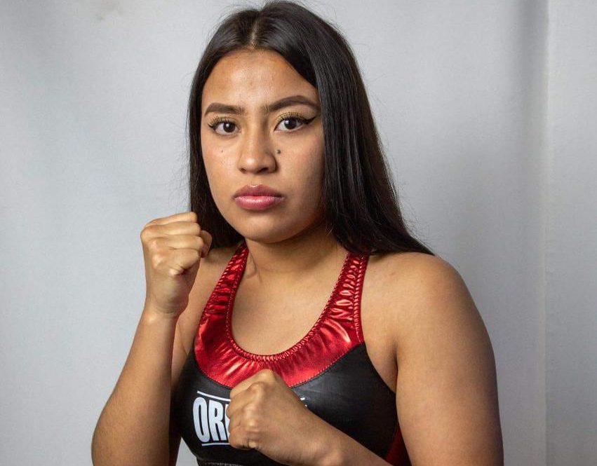 SILVIA «CHIVITA LOCA» SILVA GARANTIZA GUERRA VS. FLOR «TEHUACANERA» CARRERA