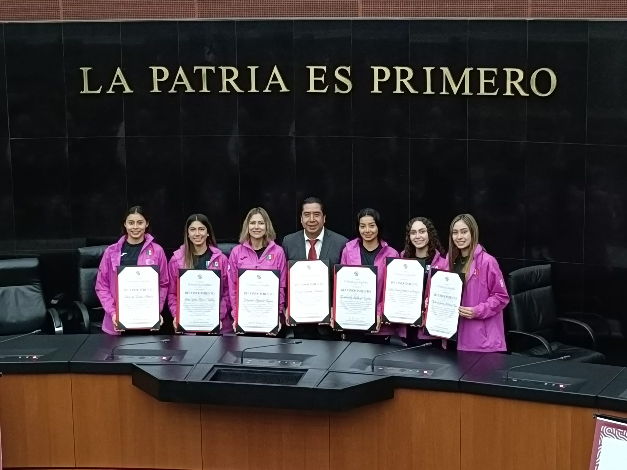 RECONOCE SENADO LA REPÚBLICA A LA SELECCIÓN DE MEXICANA GIMNASIA RÍTMICA