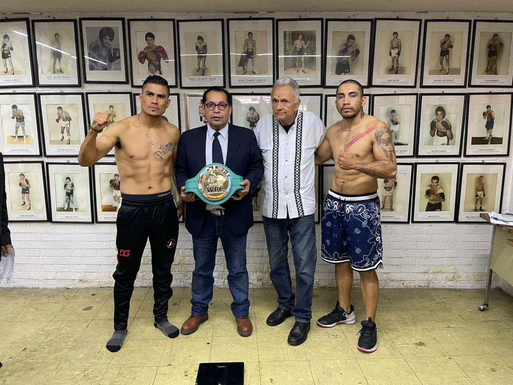 Todo se encuentra listo para la atractiva cartelera de boxeo denominada “The Show is Back”, este viernes en la Sala de Armas de la Ciudad Deportiva de Magdalena Mixhuca de la capital mexicana.